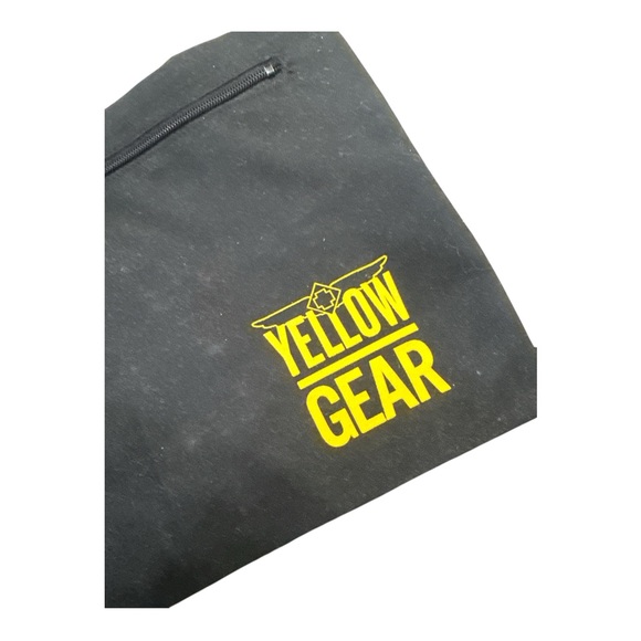 Black, Gray and Clear Men's Travel Bag Set - Pre-Loved - Picture 5 of 5